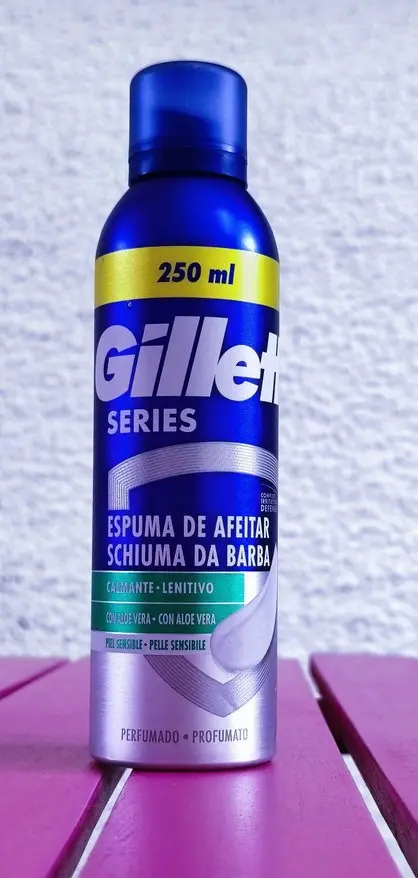 Gillette Series – Espuma de Afeitar Calmante con Aloe Vera