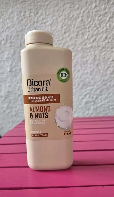 Dicora Urban Fit – Leche Corporal Nutritiva Citrus & Peach