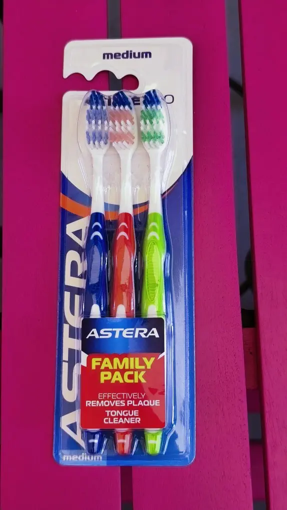 Colgate Zig Zag® – Cepillo Dental Suave (2+1 Gratis)